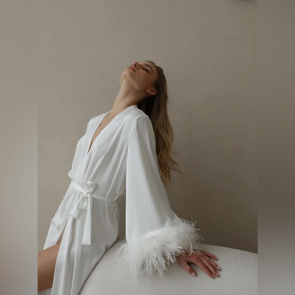 The RobeUA Silk Bridal Robe - Picture 16 of 16